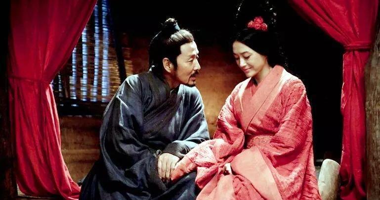 双面太子妃，权谋与真情的交织