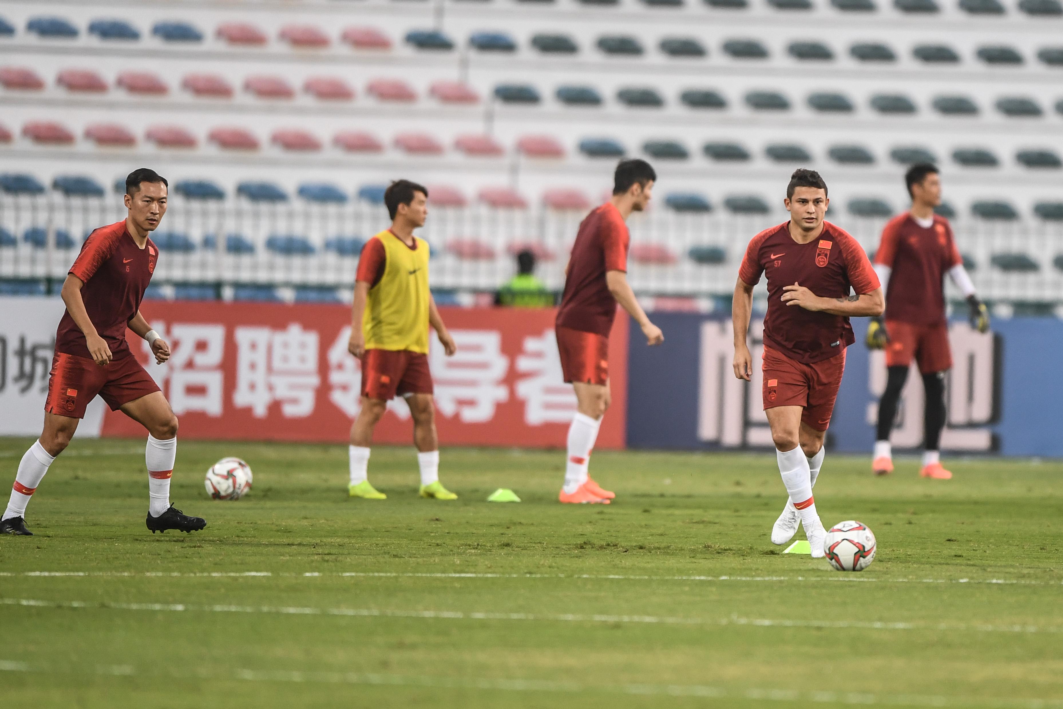 2022年足球世界杯，虚拟与现实的激情碰撞